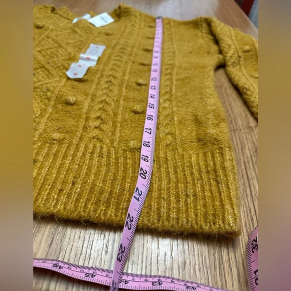 Old Navy NWT Cable Knit Crew Popcorn Sweater, wool blend mustard Sz M, 23” p2p - Picture 3 of 12